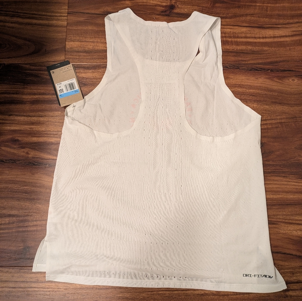 Nike White Chicago Marathon Men Medium Tank Top New 012025 - Picture 6 of 6